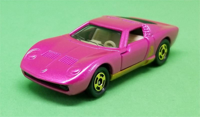 Illustration for article titled LaLD Running of the Bulls 2018: Tomica Lamborghini Miura SV